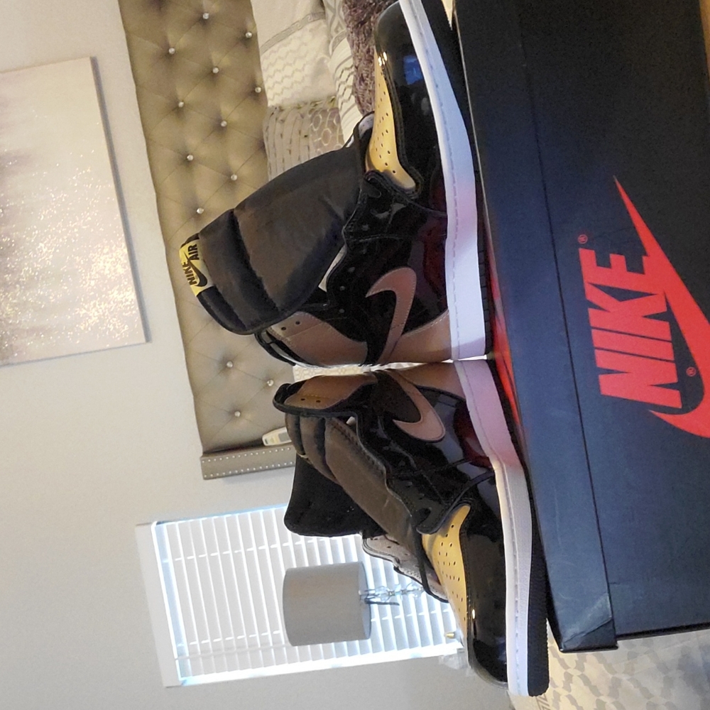 COPY - Jordan O g 1 mid gold toe